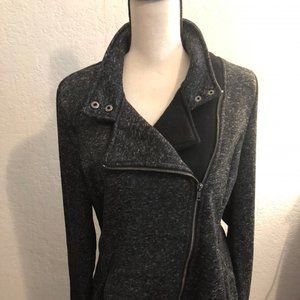 Fabletics: Sporty Jacket